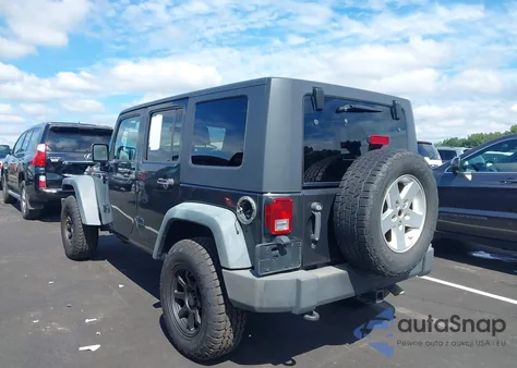 2010 Jeep Wrangler Unlimited Sport z USA, uszkodzony, nr VIN 1J4BA3H19AL121852